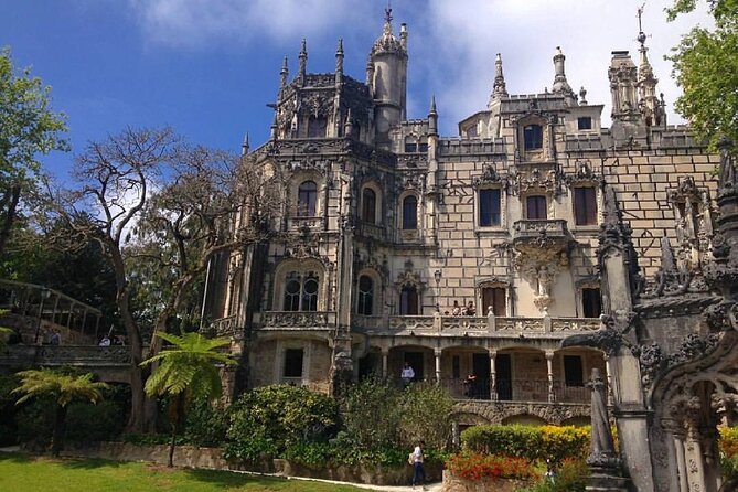 Sintra Essentials from Lisbon - Sintra National Palace: what to look for beyond the photos
