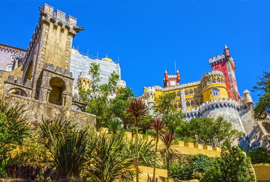 Sintra: Full-Day Deluxe Tour with Pena Palace ticket - A smart way to see Sintra and Portugal’s coast in one day