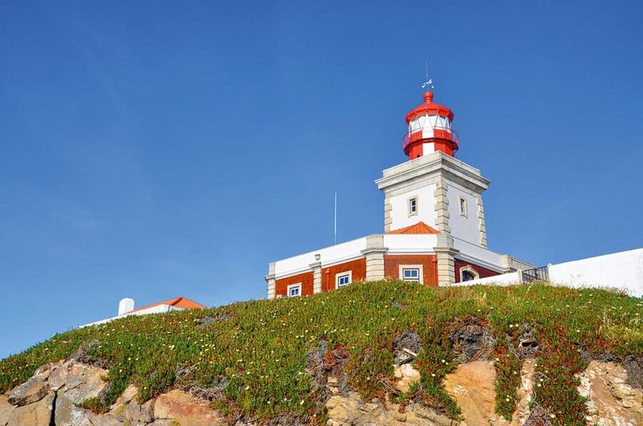 Sintra: Full-Day Deluxe Tour with Pena Palace ticket - Sintra Village free time: where you should plan your stroll