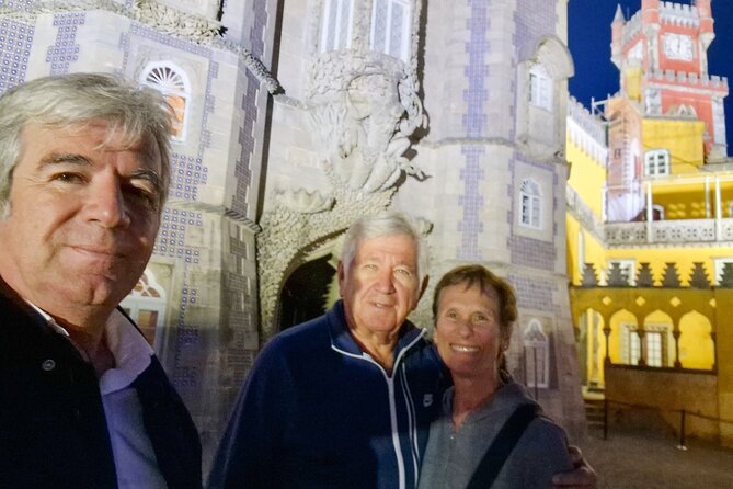 Sintra Full-Day: Pena, Moorish Castle & Regaleira with Tickets - Stop 2: Parque da Pena, optional garden walking time