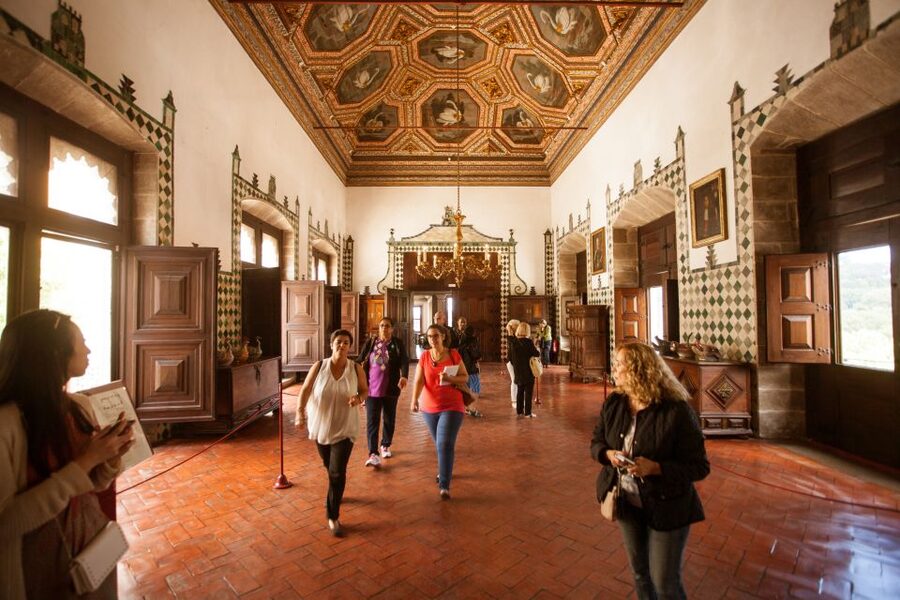 Sintra: Half-Day Tour with Royal Palace Ticket - The small but important logistics to plan around