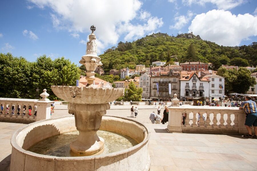 Sintra: Half-Day Tour with Royal Palace Ticket - Sintra Village free time and the smartest use of that 30 minutes
