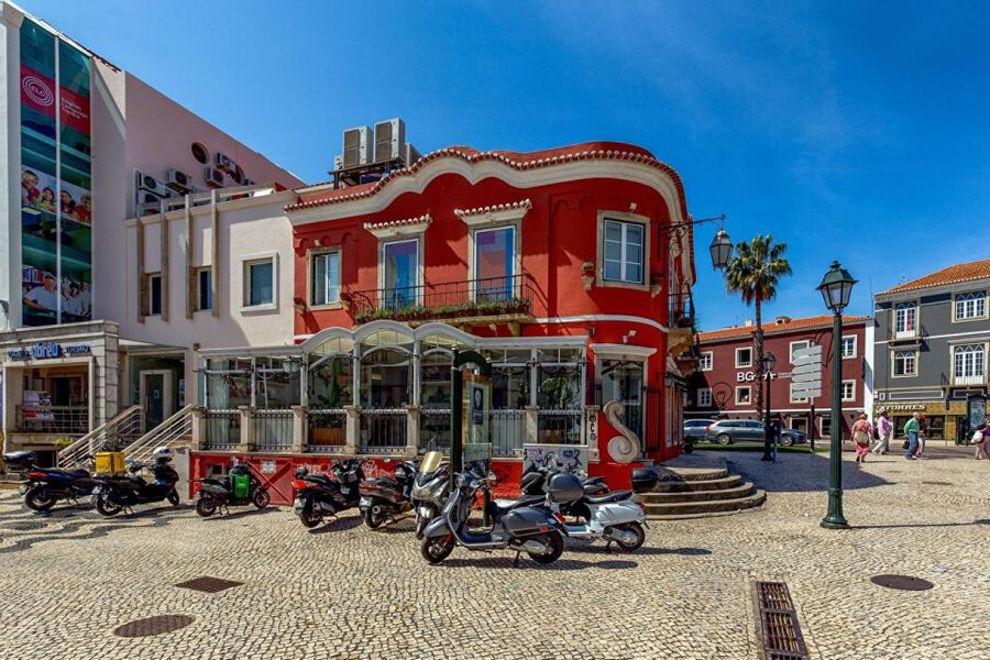 Sintra: Moorish Castle, Pena Palace, Cabo da Roca, & Cascais - Timing, Walking, and Comfort: How to Make the Day Feel Easy