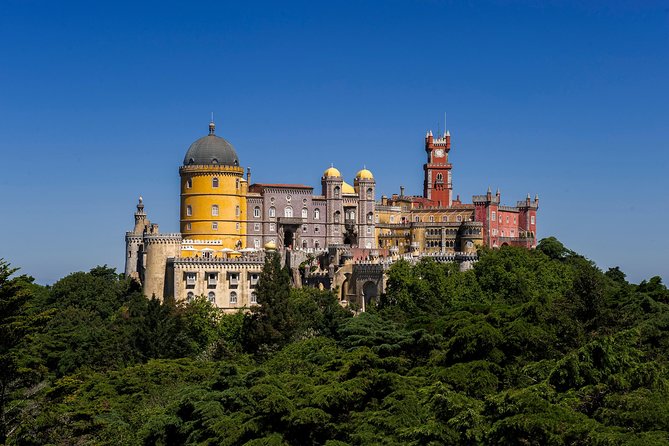 Sintra Palaces Private Tour with Pena Palace and Quinta da Regaleira - Key things to know before you go