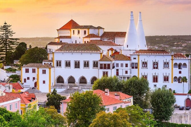 Sintra, Pena Palace, Cape Roca & Cascais Small-Group Tour - Sintra Village Free Time: Lunch Choice Is the Secret Weapon