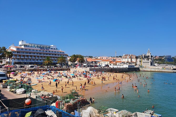 Sintra, Pena Palace, Cape Roca & Cascais Small-Group Tour - Cabo da Roca: 30 Minutes at the Edge of Continental Europe
