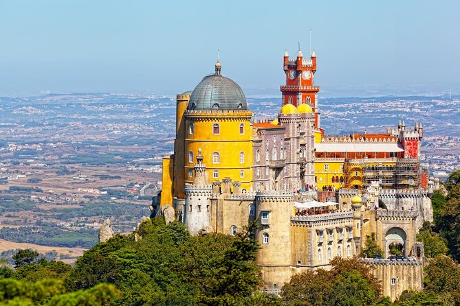 Sintra Private Tour with All Tickets Included - Castelo dos Mouros: ruined walls, mist, and big air