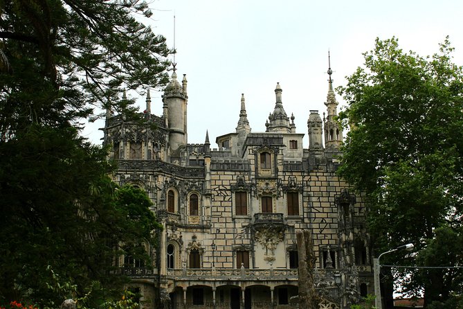 Sintra Small-Group Tour: Let the Fairy Tale Begin with Pick Up - Pena Palace hilltop, Romantic style, and ticket survival tips
