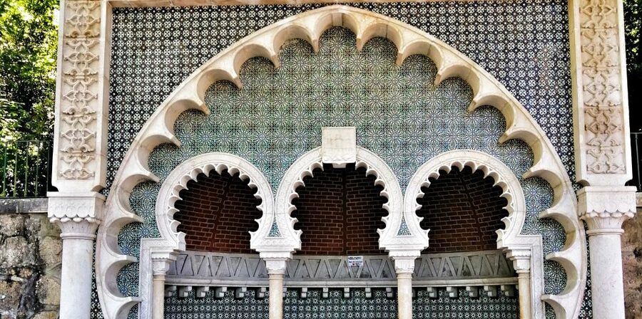 Sintra: Truly Private Tour to Pena Palace & Regaleira - Sintra Old Town Break: Lunch and Pastry Without the Stress
