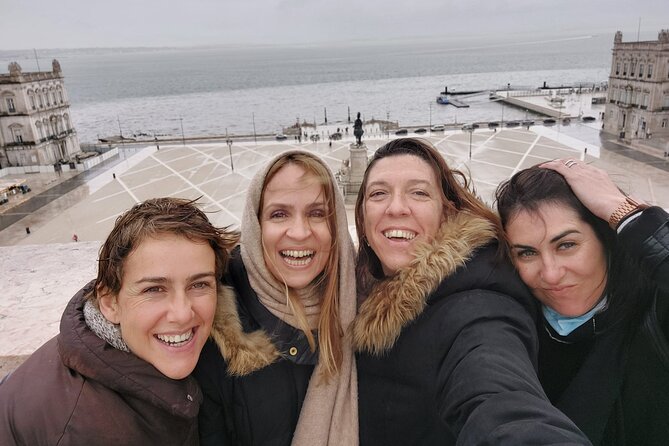 Small group Lisbon Walking Tour - Stop 1: Miradouro de São Pedro de Alcântara, the View That Sets the Tone