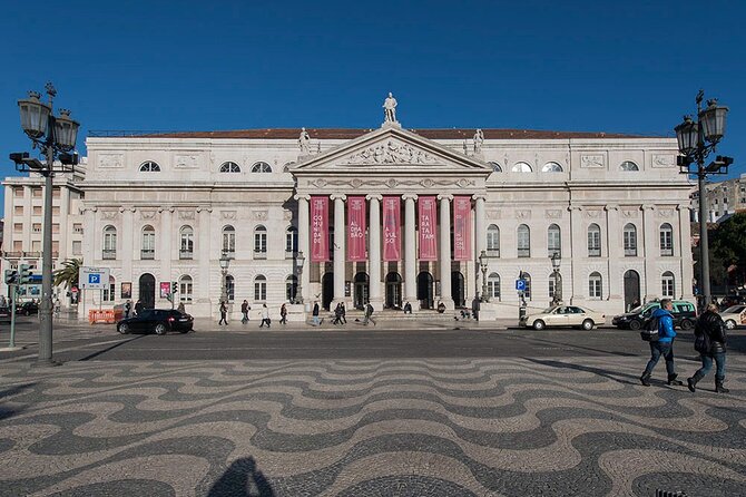 Small group Lisbon Walking Tour - Stop 2: Bairro Alto, 1755 and the King Question