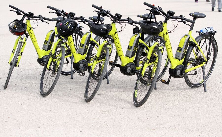 South Lisbon: 3-Hour Christ the King Electric Bike Tour - Ribeira das Naus and Cais do Sodré: From Shipyards to Today’s River Energy