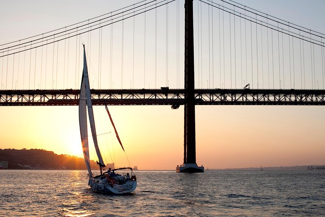 Sunset Sailing Tour On The Tagus River - Sunset Views: How to Get the Best Chance for That Golden Sky