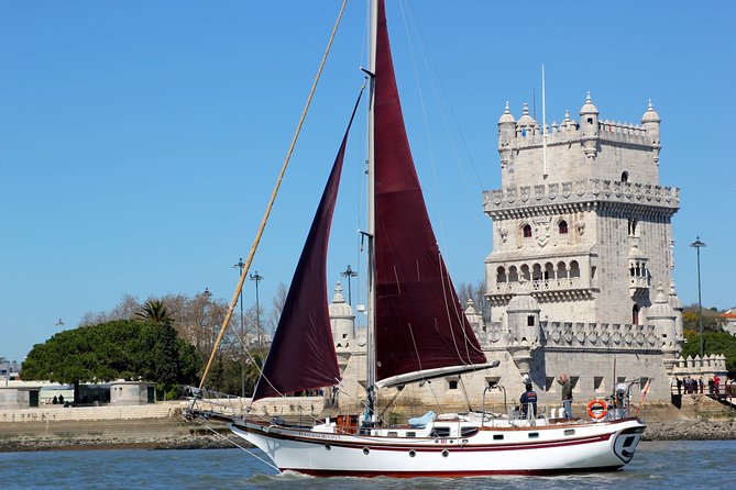 Tagus River - Private Tour on Vintage Sailboat - Weather reality: fog can still make the sail special