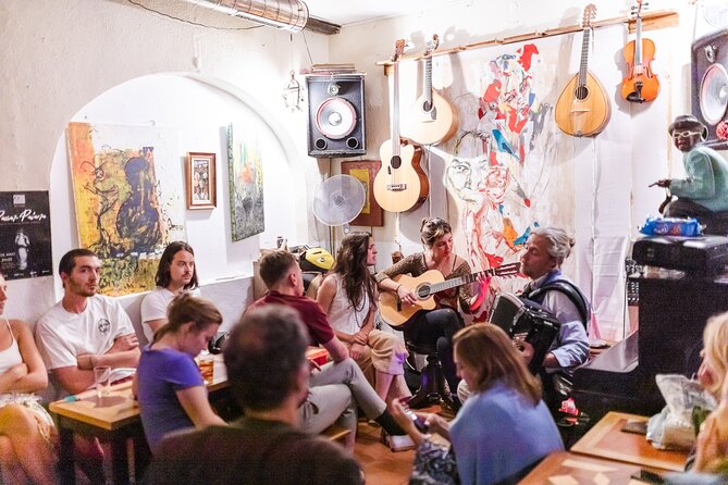 Tapas And Tascas: Private Food Tasting Experience In Lisbon - What you actually eat in 4 hours: classics, drinks, and 6 to 8 tastings
