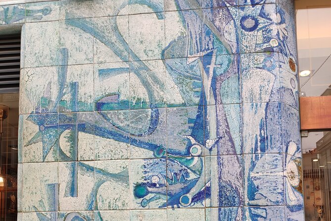 The Portuguese Tiles - Stop 5: Largo Rafael Bordalo Pinheiro, Masonic motifs and the man behind the face