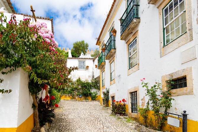 Three Cities in One Day: Porto, Nazare and Obidos from Lisbon - Nazaré and Forte de São Miguel: cliff views and the pilgrimage route