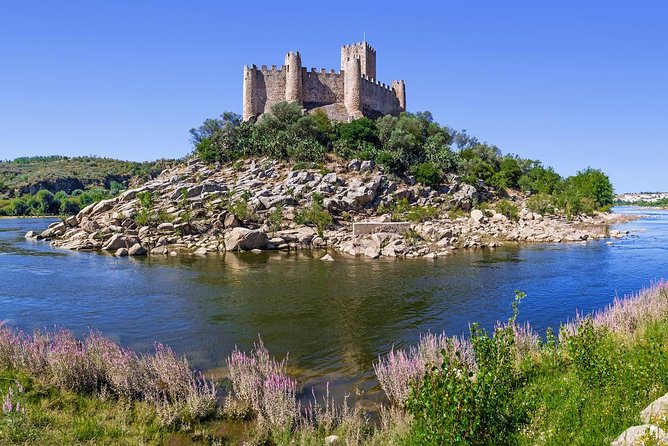 Tomar and Almourol Castle Private Tour from Lisbon - Castelo do Bode and Constância: Water Views, Dam Crossing, and Camões