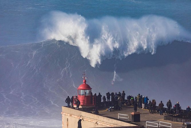 Tour Fátima Batalha Nazaré and Óbidos - Guides, pacing, and how the group size affects your day