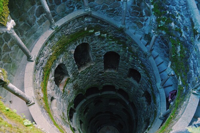Tour to Sintra, Quinta da Regaleira and Cascais from Lisbon - Sintra Old Town Free Time: Lunch Planning Without the Guesswork