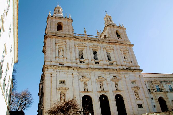 Tour TukTuk 3 hours Lisbon Free Pick-up - Tuktuk comfort, plus a smart route