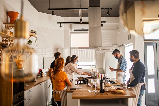 Traditional Portuguese Cooking Class in Lisbon - How timing and meeting details affect your day