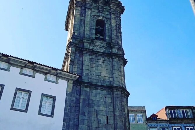 Transport Lisbon/Porto Porto/Lisbon with 2 optional stops - Rui and Olive Premium Tours: Clear Communication on the Road