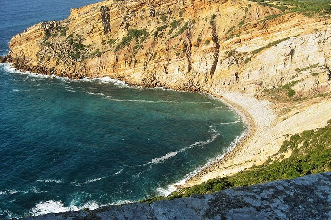 Trip to Secret Paradisiacal Beach from Lisbon - The easy logistics that make the coast day work