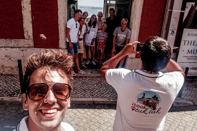 True 4Hour Private Tuk Tuk Tour: Discover Lisbon with a Local! - Lisbon Cathedral to Portas do Sol: the best way to get your bearings fast