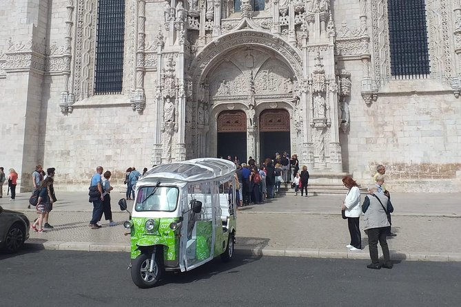 Tuk-tuk Bethlehem: An adventure DE tuk tuk you will never forget - Pickup, seats, and hearing the guide on a moving tuk-tuk