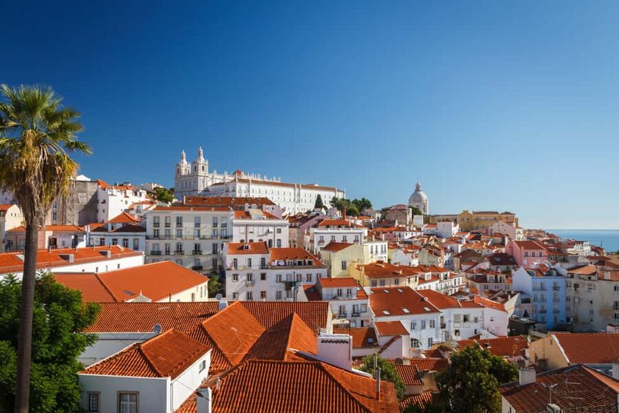 Walking Tour Small Group Lisbon + S. Jorge Castle Tickets - Chiado’s bohemian walk and the café culture stories
